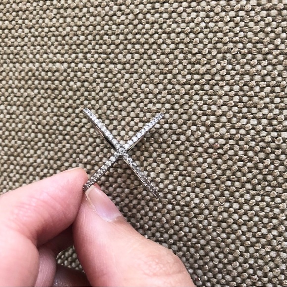 X Crisscross Ring - Picture 3 of 4